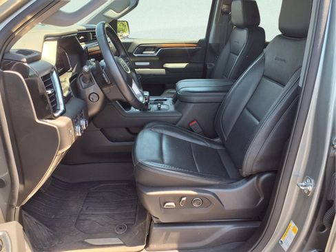 Used 2025 GMC Sierra 1500 Denali AWD/4WD image 16