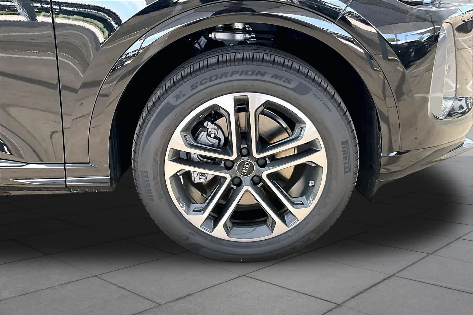 New 2026 Audi Q5 Premium w/ Convenience Package AWD/4WD image 11