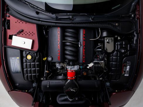 Used 2003 Chevrolet Corvette 50th Anniversary Edition w/ Preferred Equipment Group1 image 3