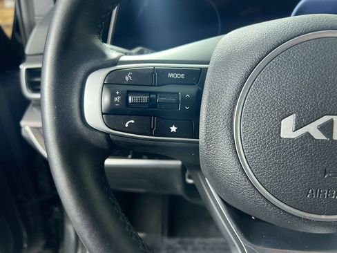 Certified 2025 Kia Sportage SX image 16
