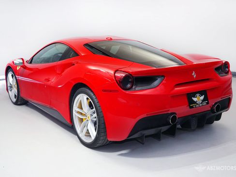 Used 2019 Ferrari 488 GTB RWD image 6