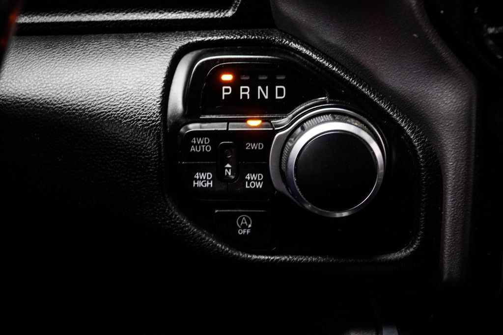 Used 2024 RAM 1500 Big Horn AWD/4WD image 23