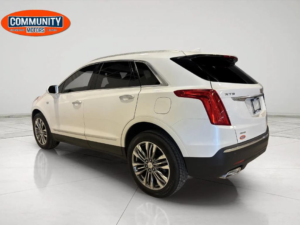 Used 2017 Cadillac XT5 Premium Luxury w/ LPO, Wheel Lock Package AWD/4WD image 3