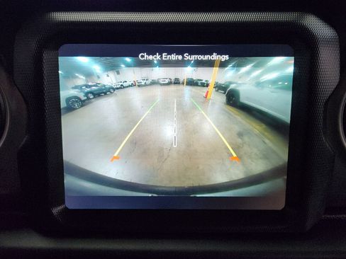 Used 2022 Jeep Wrangler Unlimited Sport AWD/4WD image 35