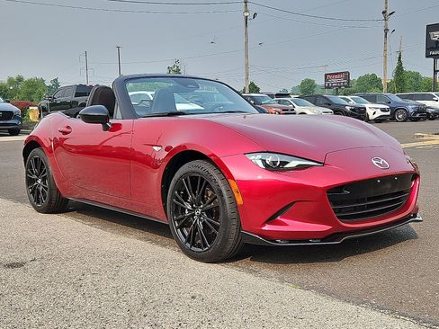 Used 2025 MAZDA MX-5 Miata Club RWD image 1