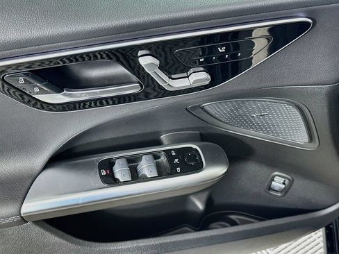Used 2024 Mercedes-Benz C 300 4MATIC Sedan image 17