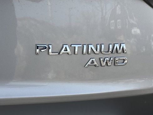 Used 2021 Nissan Rogue Platinum image 14