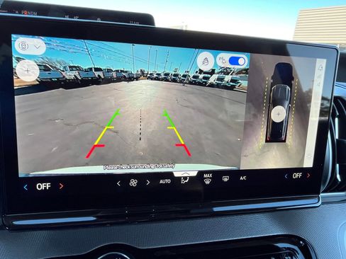 New 2026 Ford Expedition Active image 20