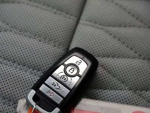 Used 2021 Ford F150 Limited image 6