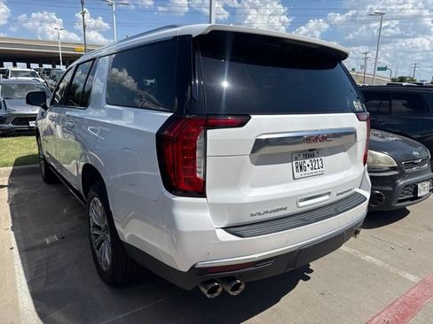 Used 2022 GMC Yukon XL Denali RWD image 4