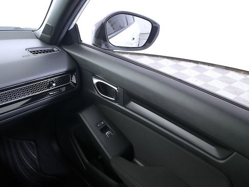Used 2025 Honda Civic Sport image 23