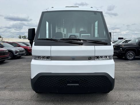 Used 2024 Chevrolet Brightdrop 600 w/ Battery Pack, Max Range AWD/4WD image 8