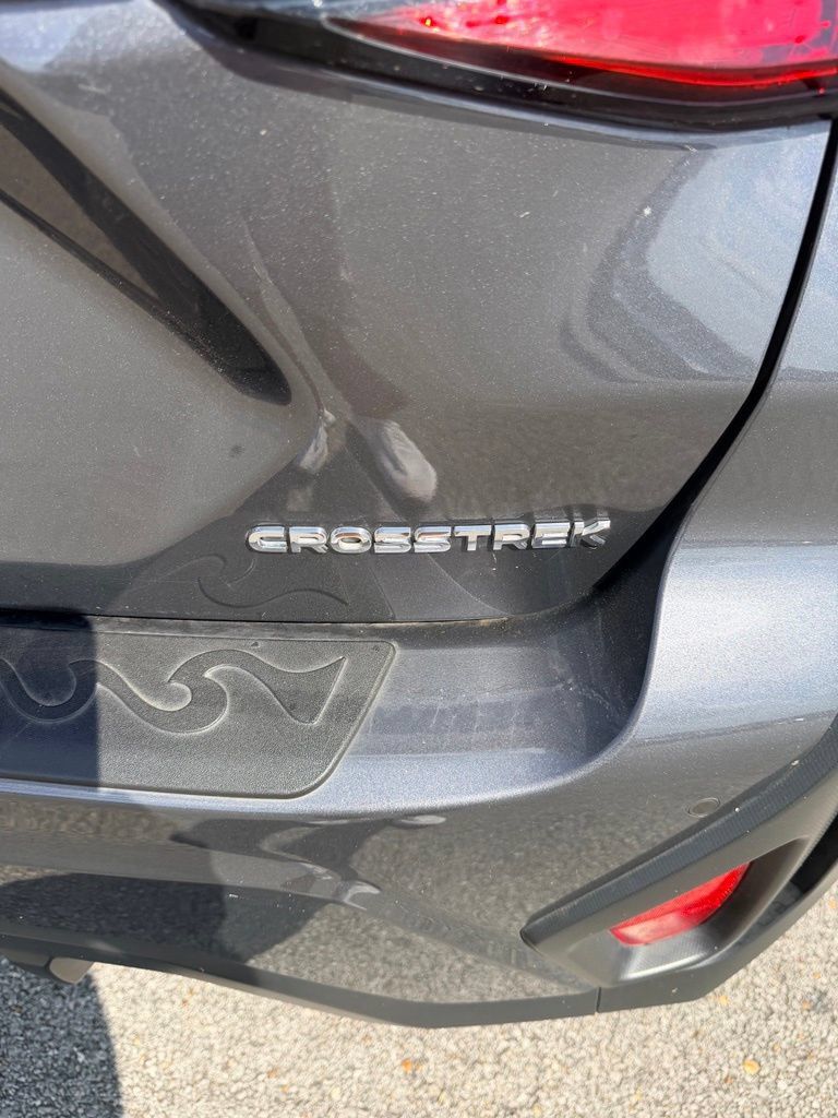 Used 2024 Subaru Crosstrek 2.5i Limited w/ Crosstrek Mirror Package AWD/4WD image 9