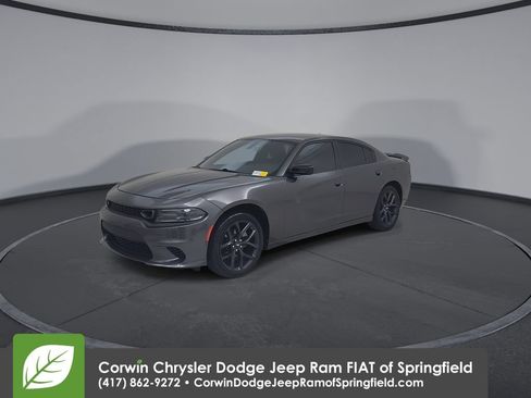 Used 2022 Dodge Charger SXT w/ Blacktop Package RWD image 7