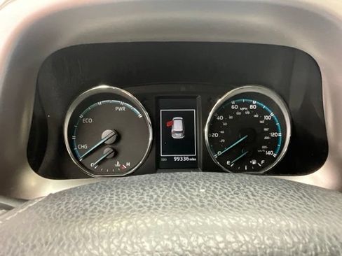 Used 2016 Toyota RAV4 Limited AWD/4WD image 8