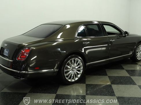 Used 2020 Bentley Mulsanne RWD image 12