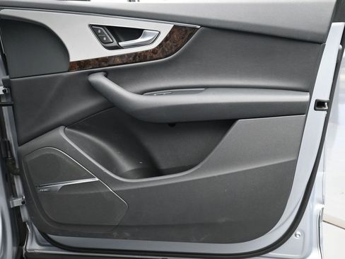 Used 2018 Audi Q7 2.0T Premium Plus w/ Premium Plus Package image 26