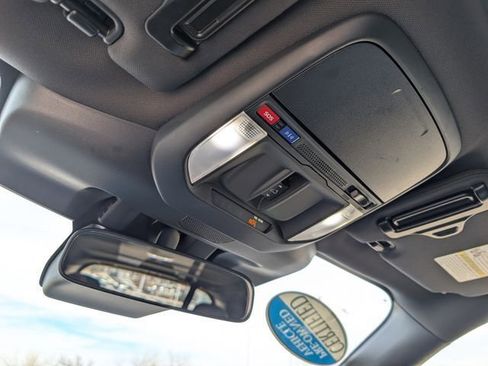 Used 2025 Subaru Forester Limited image 30