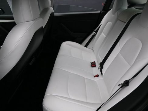 Used 2022 Tesla Model 3 image 27