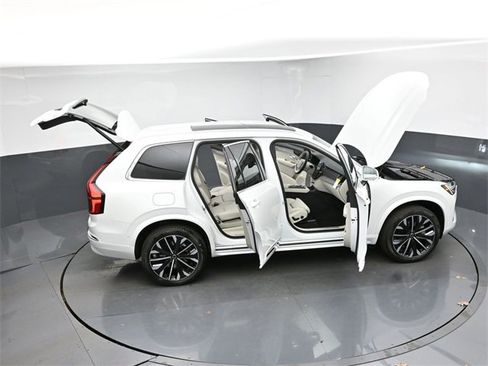 New 2026 Volvo XC90 B6 Ultra image 50