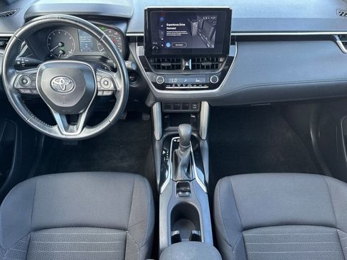 Used 2024 Toyota Corolla Cross SE w/ Moonroof Package image 15