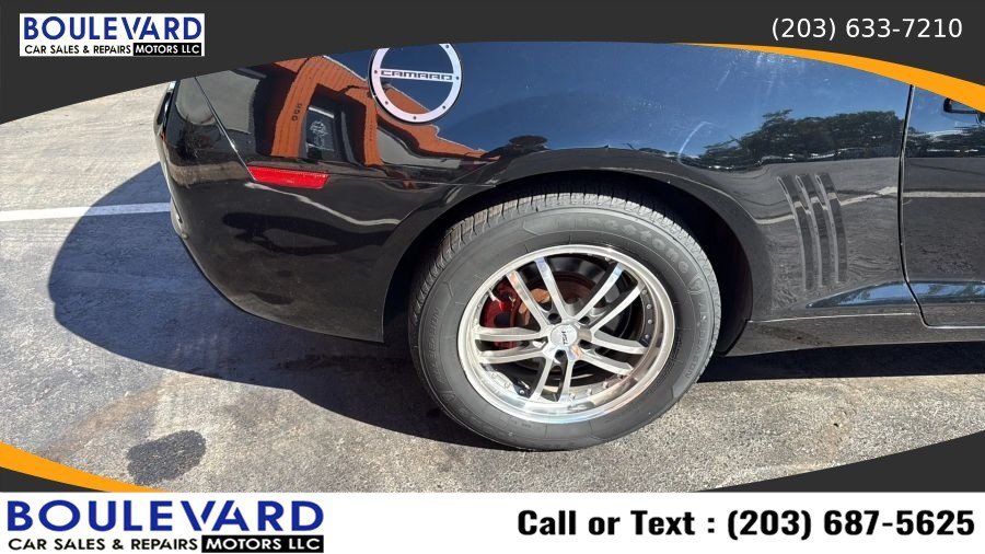 Used 2011 Chevrolet Camaro LS RWD image 11