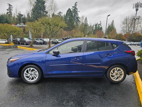 Certified 2025 Subaru Impreza 2.0i image 4