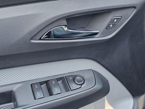 New 2027 Chevrolet Bolt LT w/ Comfort Package FWD image 21