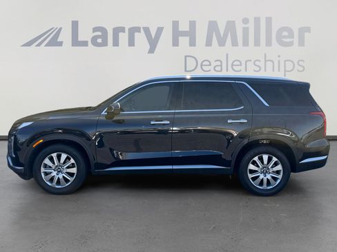 Used 2024 Hyundai Palisade SEL FWD image 2