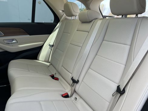 Certified 2025 Mercedes-Benz GLE 350 4MATIC image 33