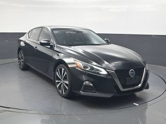 Used 2021 Nissan Altima 2.5 SR FWD video 2
