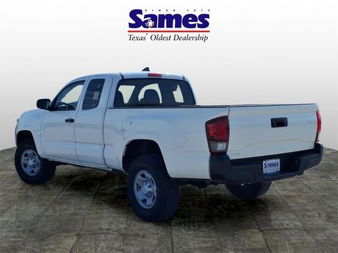 Used 2020 Toyota Tacoma SR image 7