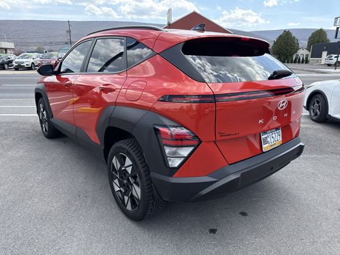 Used 2025 Hyundai Kona SEL image 6