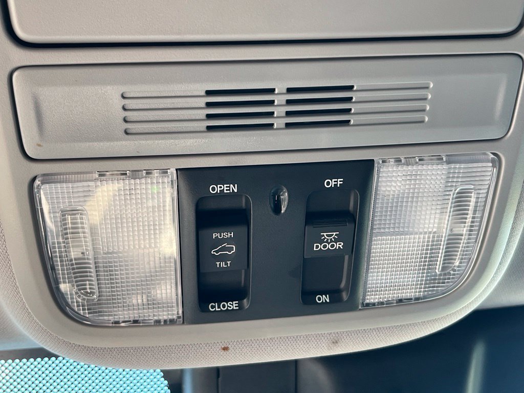Used 2018 Honda Odyssey EX-L image 20