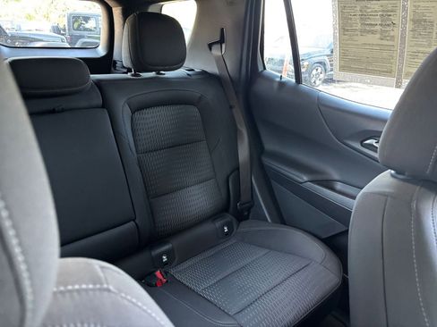 Used 2025 Chevrolet Equinox LT image 37