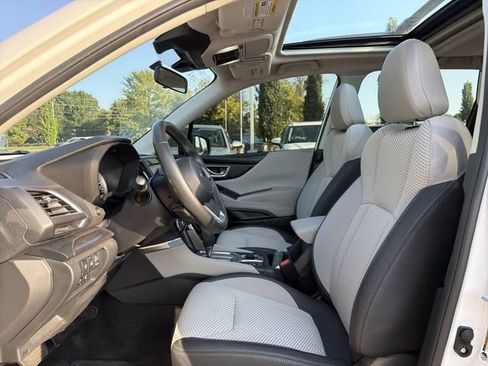 Used 2024 Subaru Forester Premium AWD/4WD image 10