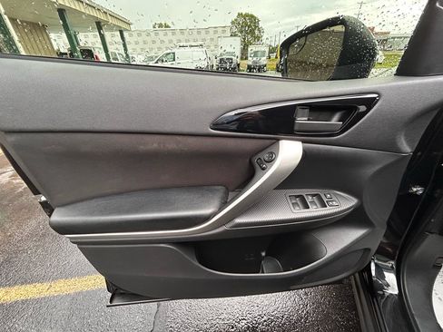 Used 2020 Mitsubishi Eclipse Cross ES FWD image 17