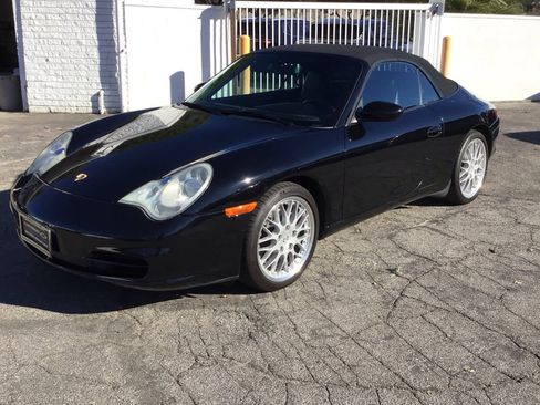 Used 2002 Porsche 911 Carrera image 2