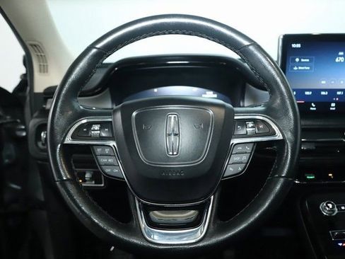 Used 2021 Lincoln Nautilus AWD image 21