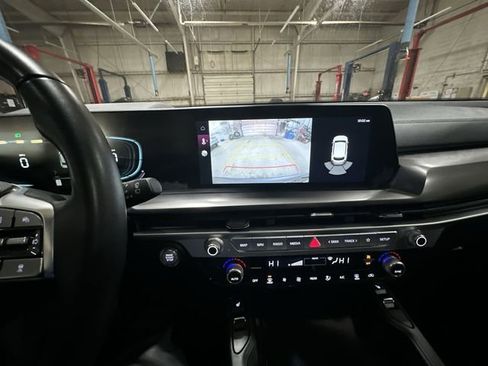 Certified 2024 Kia Telluride S w/ S Sunroof Package image 26