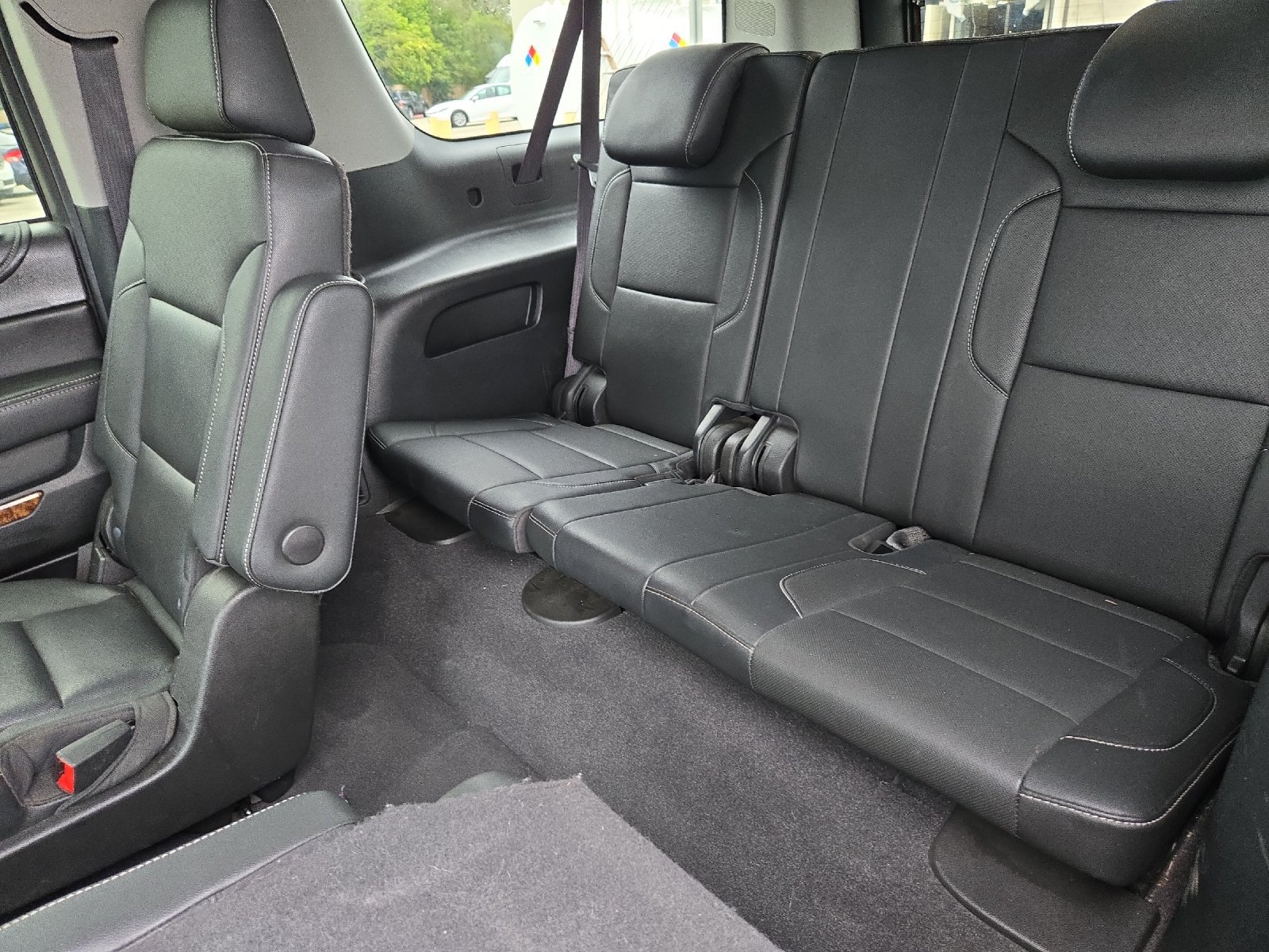 Used 2020 Chevrolet Suburban Premier RWD image 14