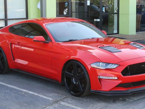 Used 2019 Ford Mustang GT Premium w/ Performance Package - Level 2 RWD image 5