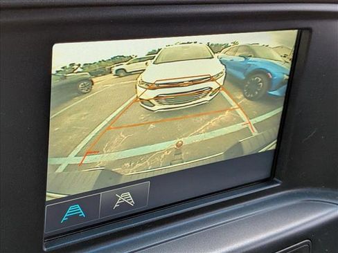 Used 2019 Chevrolet Silverado 2500 W/T image 9