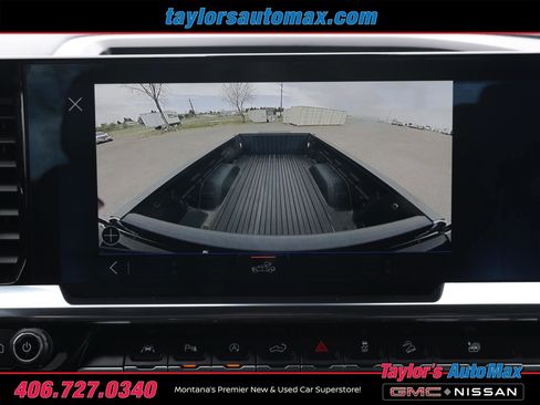 Used 2025 Chevrolet Silverado 1500 High Country w/ Technology Package AWD/4WD image 25