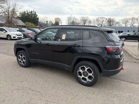 Used 2022 Jeep Compass Trailhawk w/ Trailhawk Elite Group image 8