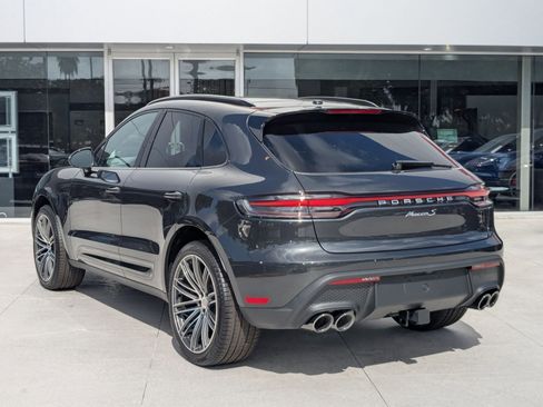 New 2025 Porsche Macan S image 3