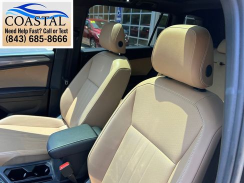 Used 2023 Volkswagen Tiguan SE AWD/4WD image 10