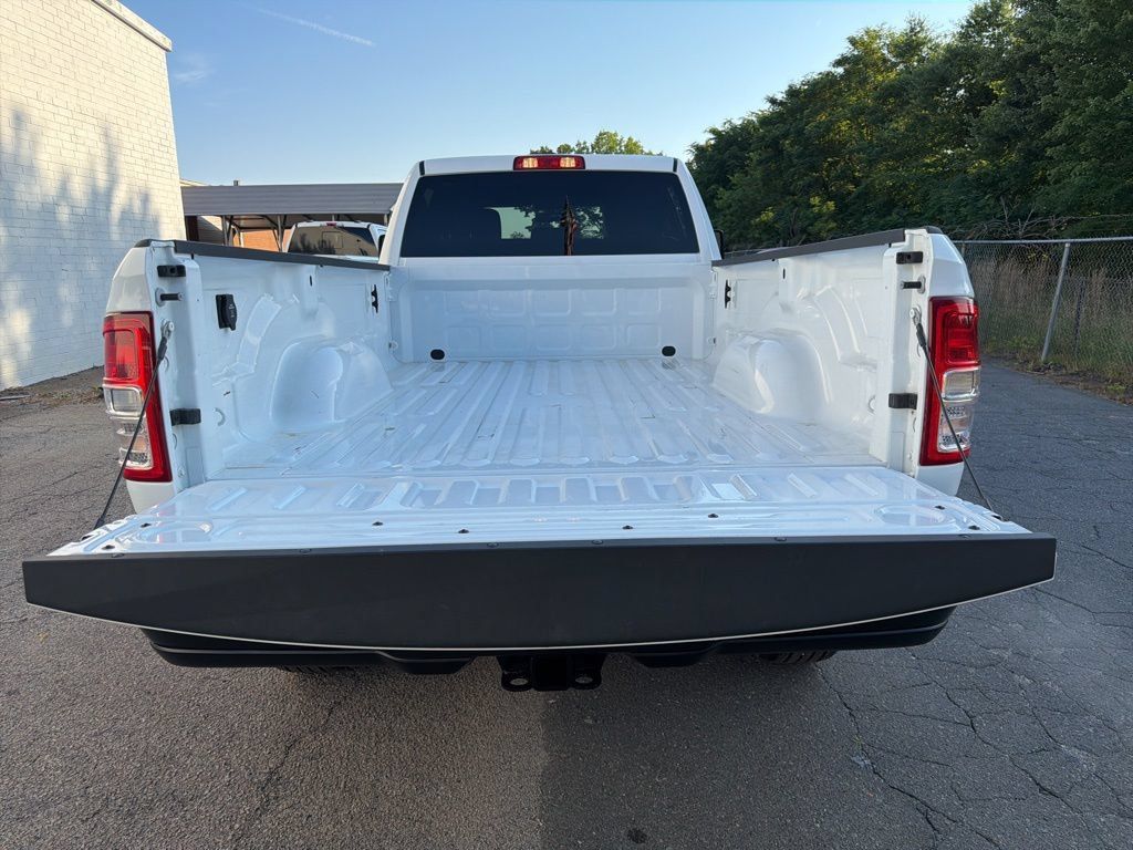 Used 2024 RAM 2500 4x4 Crew Cab Big Horn w/ Snow Chief Group image 17
