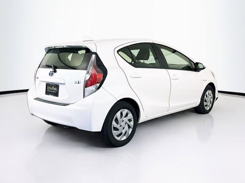Used 2015 Toyota Prius C Two image 9
