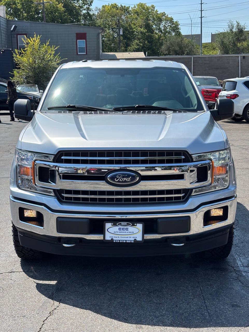 Used 2018 Ford F150 XLT w/ Equipment Group 302A Luxury AWD/4WD image 3